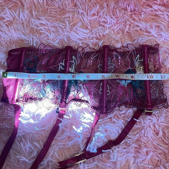 COPY NWT VICTORIAS SECRET “very sexy” GARTER BELT SEXY LACE stretchy sexy garter - Picture 3 of 7